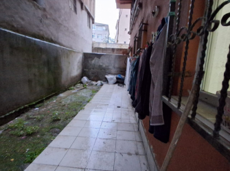 Güngören Camlıkahve'de 3+1 Kat Mülkiyetli 100 m2 Bahçe Katı 19 Yıllık