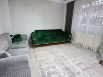 Güngören Camlıkahve'de 3+1 Kat Mülkiyetli 100 m2 Bahçe Katı 19 Yıllık