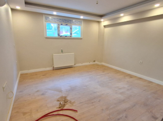 Bahçelievler Cumhuriyet Mh 2+1 Bahçeli 80 m2 Sıfır Bahçe Katı