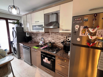 Bahçelievler'de Metroya Yakın 11 Yıllık Sitede 2+1 Satılık Daire