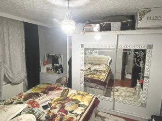 Bahçelievler Camlıkahve'de 5,Kat Asansörlü 19 Yıllık 2+1 Ön Cephe