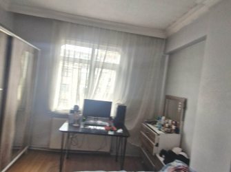 Güngören Güneştepe'de 2,Kat Ön Cephe 2+1Tramvaya Yakın 80 m2