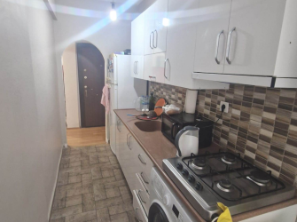 Güngören Güneştepe'de 2,Kat Ön Cephe 2+1Tramvaya Yakın 80 m2