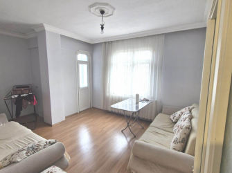 Güngören Güneştepe'de 2,Kat Ön Cephe 2+1Tramvaya Yakın 80 m2