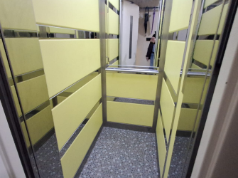 Güngören'de Tramvaya Yakın 2+1 Asansörlü 3,Kat 10 Yıllık Bina 