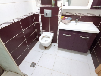 Güngören'de Tramvaya Yakın 2+1 Asansörlü 3,Kat 10 Yıllık Bina 