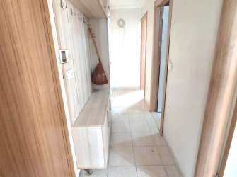 Güngören'de Tramvaya Yakın 2+1 Asansörlü 3,Kat 10 Yıllık Bina 