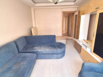 Güngören'de Tramvaya Yakın 2+1 Asansörlü 3,Kat 10 Yıllık Bina 