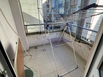 Güngören Güneştepe'de 2,Kat Kredili 2+1 Ön Cephe 85 m2 Balkonlu