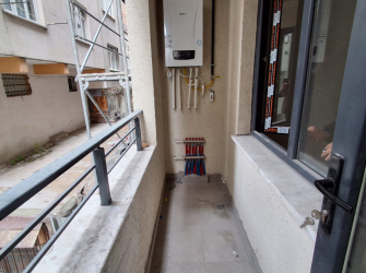 Güngören Merkez'de 1,Kat Cadde Üstü 2+1 Asansörlü 90 m2 Sıfır 