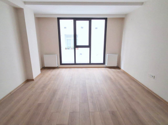 Güngören Merkez'de 1,Kat Cadde Üstü 2+1 Asansörlü 90 m2 Sıfır 
