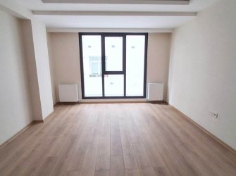 Güngören Merkez'de 1,Kat Cadde Üstü 2+1 Asansörlü 90 m2 Sıfır 