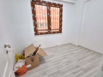 Güngören Merkez'de K.Otoparklı 2+1 Sıfır 80 m2 Yüksek Giriş