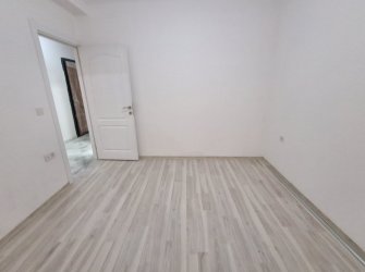 Güngören Merkez'de K.Otoparklı 2+1 Sıfır 80 m2 Yüksek Giriş