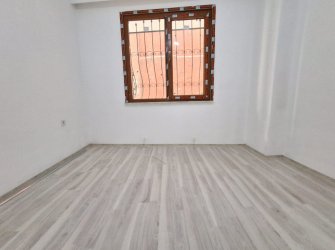 Güngören Merkez'de K.Otoparklı 2+1 Sıfır 80 m2 Yüksek Giriş