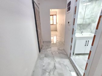 Güngören Merkez'de K.Otoparklı 2+1 Sıfır 80 m2 Yüksek Giriş