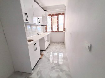 Güngören Merkez'de K.Otoparklı 2+1 Sıfır 80 m2 Yüksek Giriş