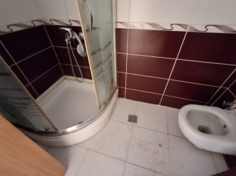 Güngören'de Tramvaya Yakın 2+1 Asansörlü 3,Kat  9 Yıllık Bina 