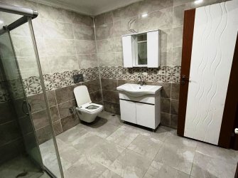 Güngören'de Alt Kat 3+1 Üst Kat 2+1 Ayrı Girişli 200 m2 Dubleks