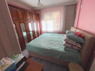 Bahçelievler'de Ebeveyn Banyolu 1, Kat 130 m2 Kredili 3+1Balkonlu