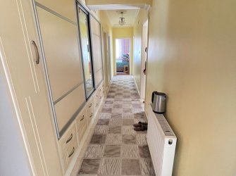 Bahçelievler'de Ebeveyn Banyolu 1, Kat 130 m2 Kredili 3+1Balkonlu