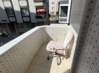 Bahçelievler'de Ebeveyn Banyolu 1, Kat 130 m2 Kredili 3+1Balkonlu