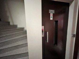 Bahçelievler Cumhuriyet'te 1,Kat Asansörlü 2+1 Balkonlu 80 m2 Daire