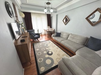 Bahçelievler Camlıkahve'de 2+1 Asansörlü 17 Yıllık 4,Kat Daire 75 m2