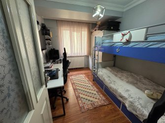 Bahçelievler Camlıkahve'de 2+1 Asansörlü 17 Yıllık 4,Kat Daire 75 m2