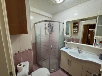 Bahçelievler Camlıkahve'de 2+1 Asansörlü 17 Yıllık 4,Kat Daire 75 m2