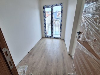 Bahçelievler M.Kemal Cd'sine 6,Kat Sıfır 2+1Köşe 80 m2 Asansörlü