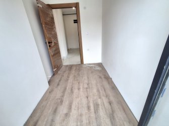 Bahçelievler M.Kemal Cd'sine 6,Kat Sıfır 2+1Köşe 80 m2 Asansörlü