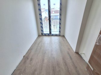 Bahçelievler M.Kemal Cd'sine 6,Kat Sıfır 2+1Köşe 80 m2 Asansörlü