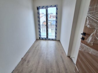 Bahçelievler M.Kemal Cd'sine 6,Kat Sıfır 2+1Köşe 80 m2 Asansörlü