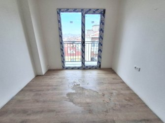 Bahçelievler M.Kemal Cd'sine 6,Kat Sıfır 2+1Köşe 80 m2 Asansörlü
