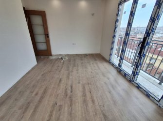 Bahçelievler M.Kemal Cd'sine 6,Kat Sıfır 2+1Köşe 80 m2 Asansörlü