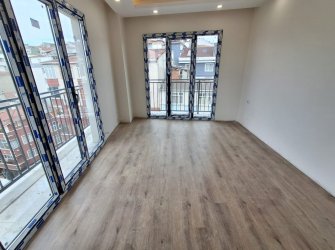 Bahçelievler M.Kemal Cd'sine 6,Kat Sıfır 2+1Köşe 80 m2 Asansörlü