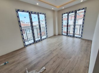Bahçelievler M.Kemal Cd'sine 6,Kat Sıfır 2+1Köşe 80 m2 Asansörlü