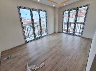 Bahçelievler M.Kemal Cd'sine 6,Kat Sıfır 2+1Köşe 80 m2 Asansörlü