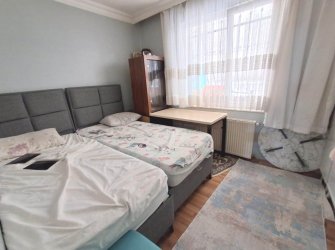 Güngören'de Tramvaya Yakın 2+1 Kredili 70 m2 Bahçe Katı 