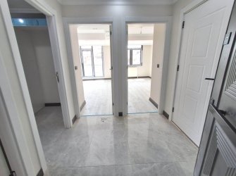 Bahçelievler'de Metroya Yakın 2+1 Sıfır 5, Kat Asansörlü 80 m2 Balkonlu