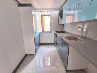 Bahçelievler'de Metroya Yakın 2+1 Sıfır 5, Kat Asansörlü 80 m2 Balkonlu