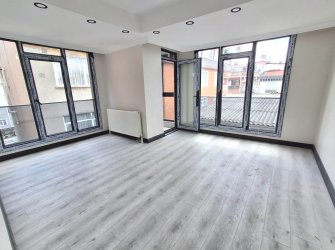 Bahçelievler'de Metroya Yakın 2+1 Sıfır 5, Kat Asansörlü 80 m2 Balkonlu