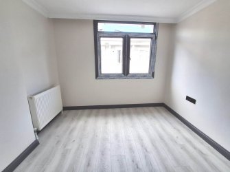 Bahçelievler Parseller'de 5,Kat Ön Cephe 2+1 Sıfır 80 m2 Asansörlü