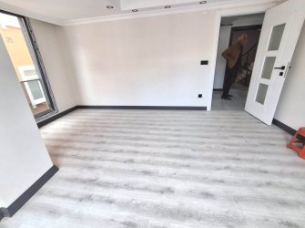 Bahçelievler Parseller'de 5,Kat Ön Cephe 2+1 Sıfır 80 m2 Asansörlü