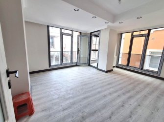 Bahçelievler Parseller'de 5,Kat Ön Cephe 2+1 Sıfır 80 m2 Asansörlü