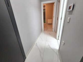 Güngören Güven'de 2+1 İskanlı 70 m2 Bahçe Katı 2 Yıllık Bina