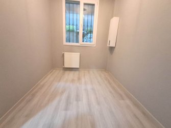 Güngören Güven'de 2+1 İskanlı 70 m2 Bahçe Katı 2 Yıllık Bina