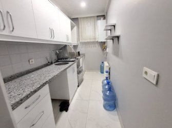 Güngören Güven'de 2+1 İskanlı 70 m2 Bahçe Katı 2 Yıllık Bina