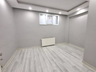 Güngören Güven'de 2+1 İskanlı 70 m2 Bahçe Katı 2 Yıllık Bina